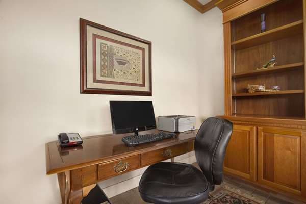 Days Inn thumbnail 5