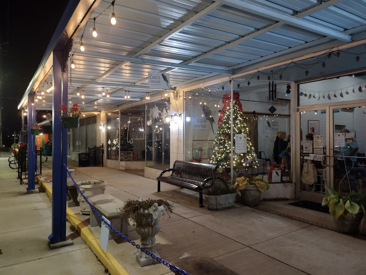 Zazus Verandah thumbnail 3