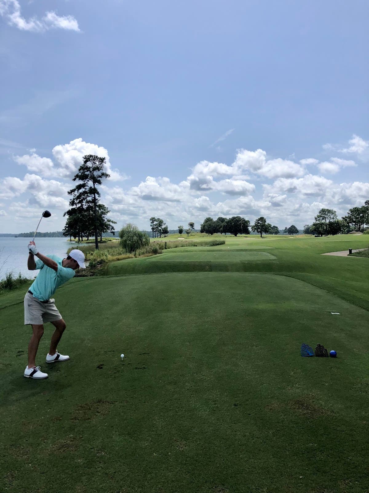 Willow Point Golf & Country Club